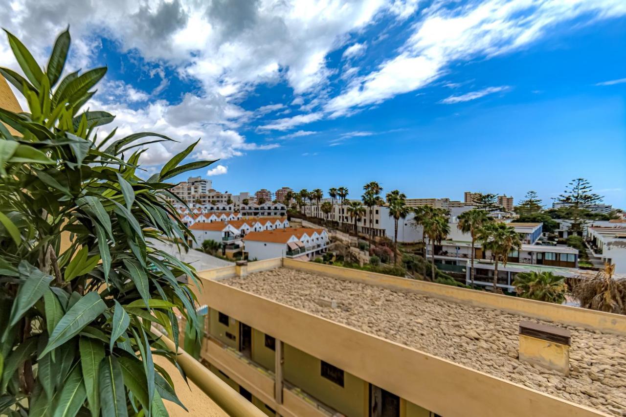 Newly Reformed Apartment With Sea View And Pool, Near The Beach, In Playa De Las Americas Esterno foto
